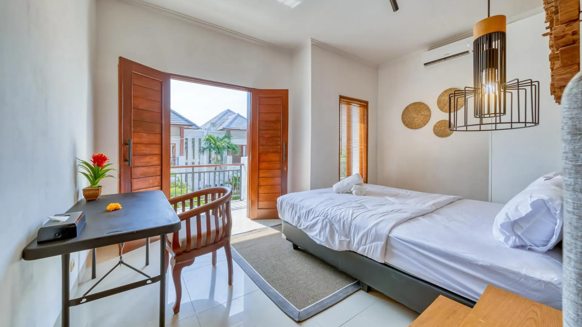 3 Bd Pvt House With Big Common Pool And Gym Villa Nusa Dua  0*, Nusa Dua (Bali)